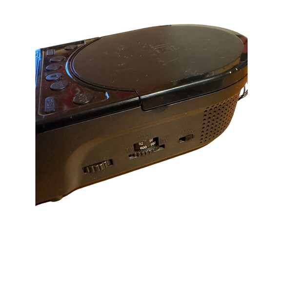 RCA Digital Clock Radio Am/fm  RC5610-A - Picture 3 of 11